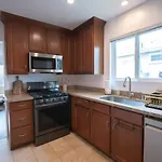 Modern Oasis Close To Ucla & Beverly Hills
