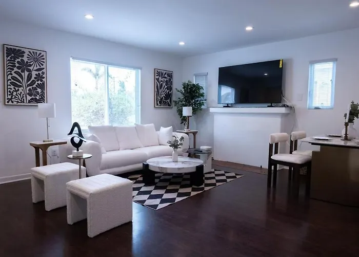 Modern Oasis Close To Ucla & Beverly Hills